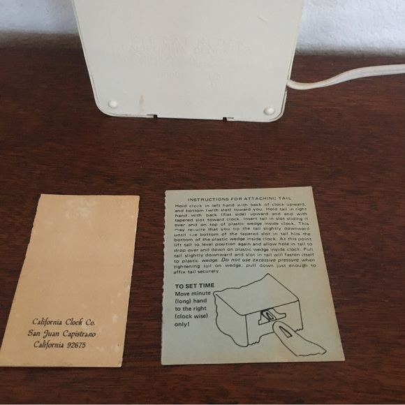 Vintage Wall Decor Vintage Kit Cat Klock D8 Ivory Black Bow Tie